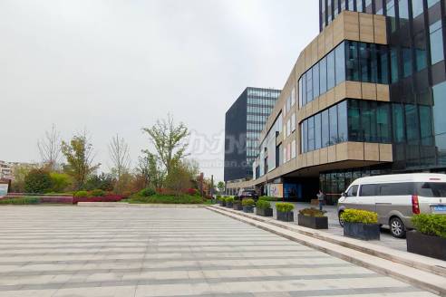 中建广场 世博新楼 地铁上盖 品质办公环境